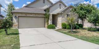 Boerne home in Balcones Creek w/3 BR+study! Gallery 1