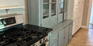 ****AVAILABLE NOW**** Gallery 7