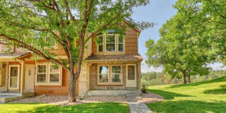 Charming 2 Bedroom Condo with Modern Updates in Rockrimmon Gallery 1