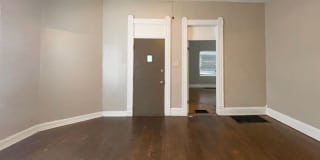 PRELEASING for AUGUST! Close to Campus Gallery 18