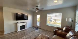 Charming 4 Bd, 2.5 bath in spacious home! Gallery 9