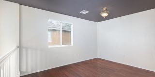 Very clean SW home near Sunset/215 for only $1875 Gallery 11
