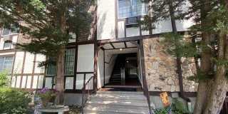 2002 Hawthorne Lane Gallery 1