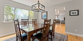 Fully Furnished Modern Home With Great Location Gallery 8
