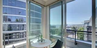 SEATTLE WATERFRONT CONDO FOR RENT w VIEWS! Gallery 9