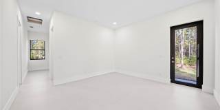 1805 W 10th Street Gallery 13