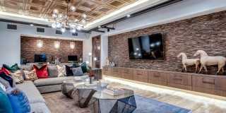 Vance at Bishop Union Gallery 31