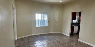 Welcome to 750 E 40th Pl Gallery 2