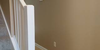 Cute townhome with 3 bd / 2.5 Bath Gallery 6