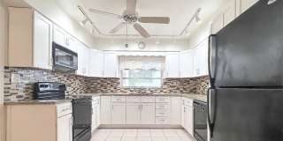 192 SW 62nd Ter Gallery 17