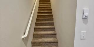 Like-New Beardslee Townhouse... Gallery 4