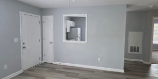 2 Bedroom 1 Bath Upstairs Unit Gallery 4