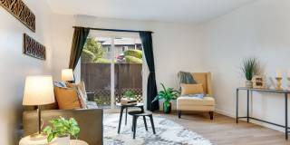 Cozy Condo Living in Tacoma's Desirable Highlands Community | Pool, Gym & Clubhouse Gallery 6