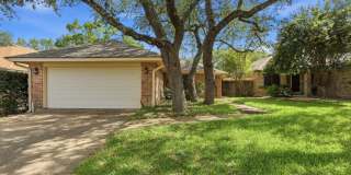 1826 Encino Rio Gallery 1