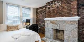 Historic Beacon Hill Charm – 2 Bed | 1 Bath Gallery 10