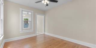 1611 McDaniel Street Gallery 16