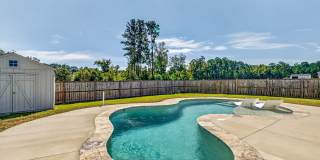 Spacious Summerville Home with Private Pool Gallery 1
