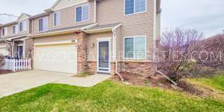 2 Bedroom 2.5 Bathroom In West Des Moines with 2 car garage attached Gallery 1