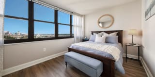 Midtown 300 Gallery 17