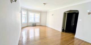 6709 North Greenview Avenue Gallery 3