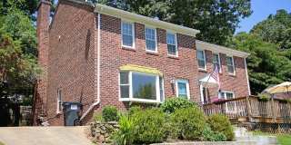 Brick Duplex With Convenient Rio Rd Location Gallery 1
