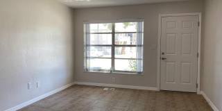 128 Adams Avenue Gallery 8