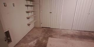 Spacious 3 bedroom, 2 bath Gallery 20