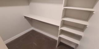 Just Like New!!  Great 3 bedroom 2.5 Bath duplex Gallery 11