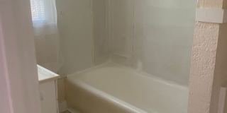 2 bed 1 bath for lease near downtown Gallery 5