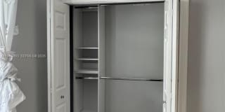 3215 NE 184th St Gallery 15