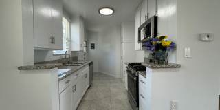 5700 Hazeltine Ave. Gallery 34