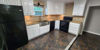 4 bed 2 bath house in Edmond, OK next to UCO campus Gallery 18