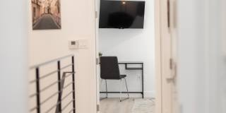 4829 Riverton Ave Gallery 26