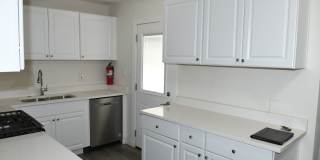 Updated 5 Br 2 Ba Home Near the 51 and Indian School in Central Phoenix Gallery 7