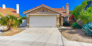 Charming Two Story 3 BR Home Available Mid June! Gallery 4