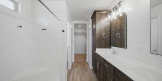 Pet Friendly 4 Bedroom Home in a Beautiful Neighborhood! Gallery 25