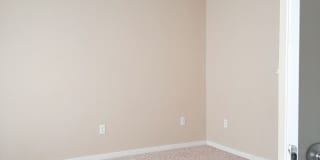 2 Bed/1.5 Bath Townhouse with Garage - 8/5/2026 Gallery 8