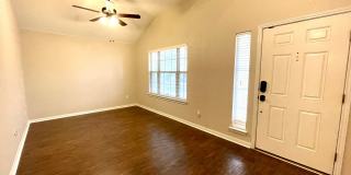 Charming 3-Bedroom Oasis in Round Rock Charming 3-Bedroom Oasis in Round Rock Gallery 5