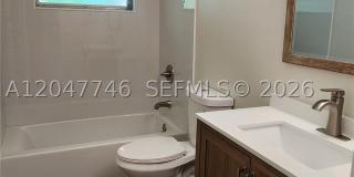114 S Lakeside Dr Gallery 17