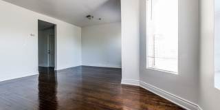 1030 E 47th St Gallery 25