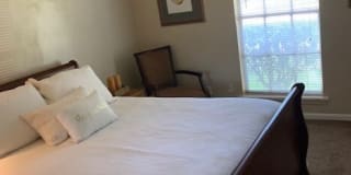 Chateau Apartments Gallery 16