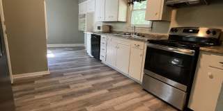 935 Allen Avenue Gallery 14