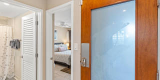 Full Ocean View, Fully Furnished Condo |Across from Surf Beach|Pool |Renovated |Heart of Kihei Gallery 33