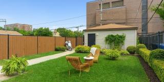 2042 W Warren Boulevard Gallery 14