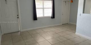 2607 NE 8th Ave Gallery 3