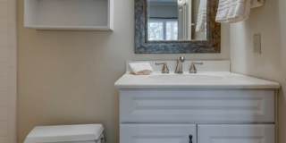 Two Bedroom Condo With Office in Green Hills Gallery 17