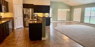 Gorgeous 4/2/2 in Bella Mia Estates! Lubbock-Cooper ISD! Gallery 7
