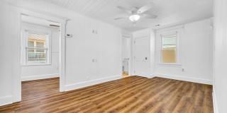 103 17th Avenue Gallery 26
