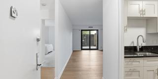 200 N PICKETT Gallery 11