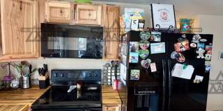 4 Bedroom Home in Fairbanks / Washer& Dryer / Cat Friendly Gallery 8